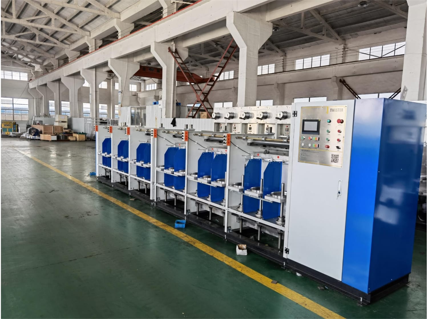 Twisting machine for twist cotton yarn ,rope